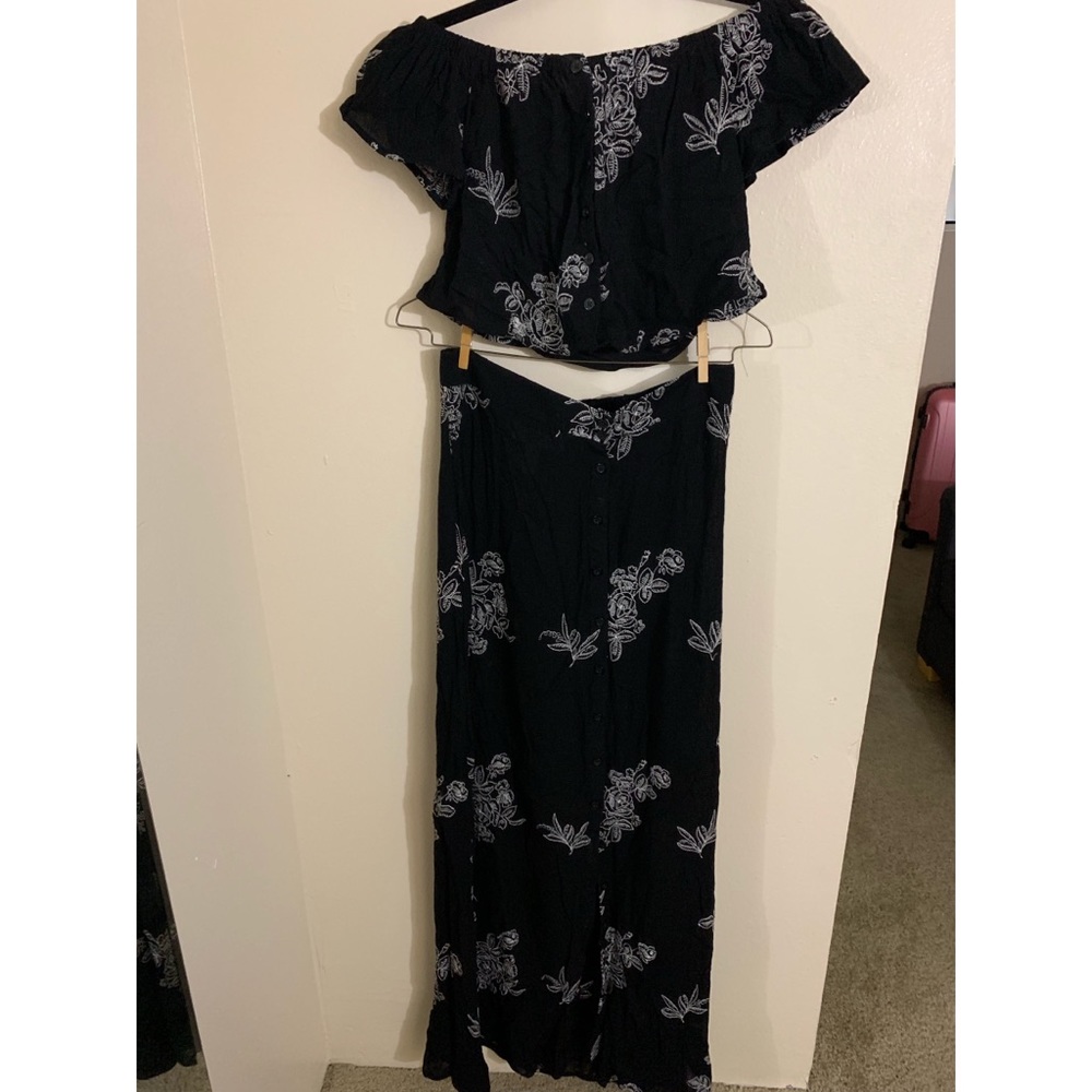 Tilly’s Two-Piece Set